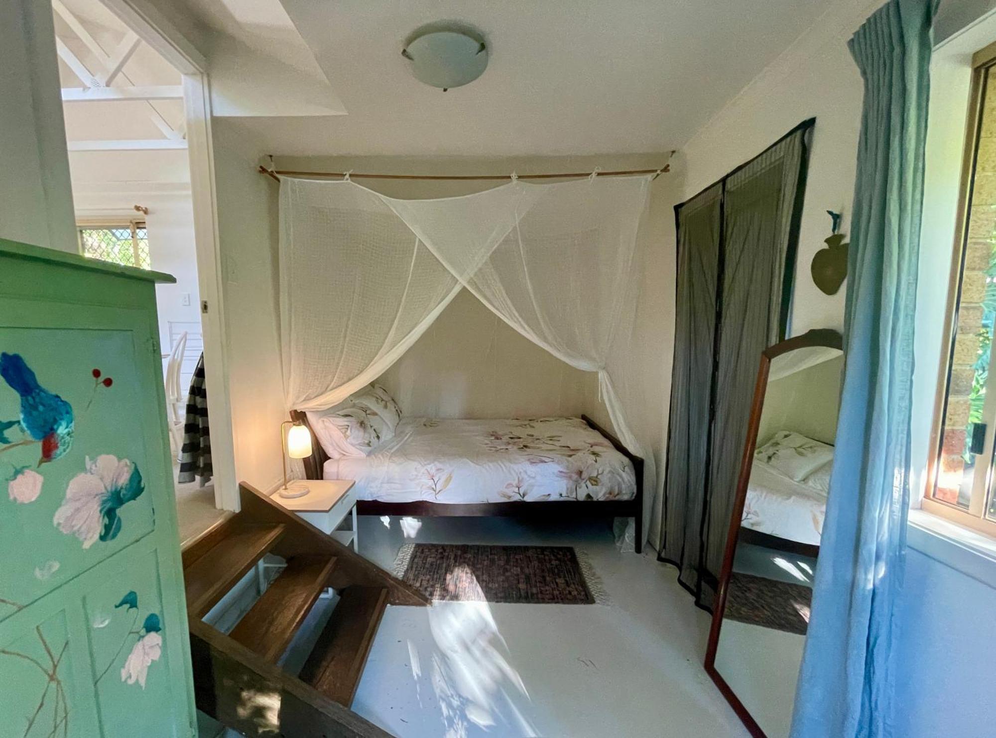 Lilli Pilli Guesthouse Byron Bay Exterior photo